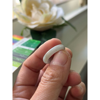 內徑17，國際戒圍12，no967，玉到愛，白加錦鯉紅翡翠戒指（戒圈），挺可愛，完美無紋，保證緬甸玉A貨翡翠