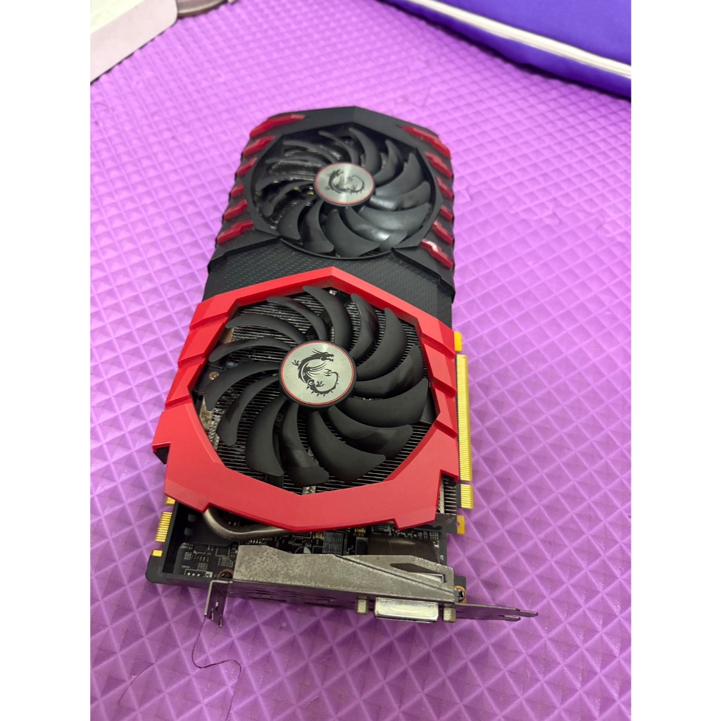 賣GTX 1080 Ti、gtx1080ti 顯示卡(效能比RTX3060、GTX1070、RTX2070高)