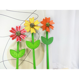 晴光花藝資材選物 Ustinian florist | 迷你向日葵風車 紅.橘.黃 木製插牌 花插 園藝風裝飾