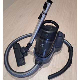 二手9成新 Electrolux 伊萊克斯 Ease C4氣旋式集塵盒吸塵器(EC41-4DB)