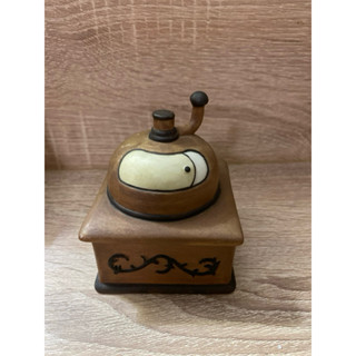 早期家中擺飾品～復古收納裝飾品（咖啡豆研磨機）