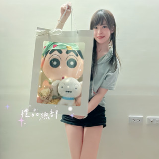 【禮品總部】現貨|實拍 超大蠟筆小新 禮品袋 睡衣小新 蠟筆小新玩偶 金莎巧克力 小白 小葵 小花束 生日禮物 畢業禮物