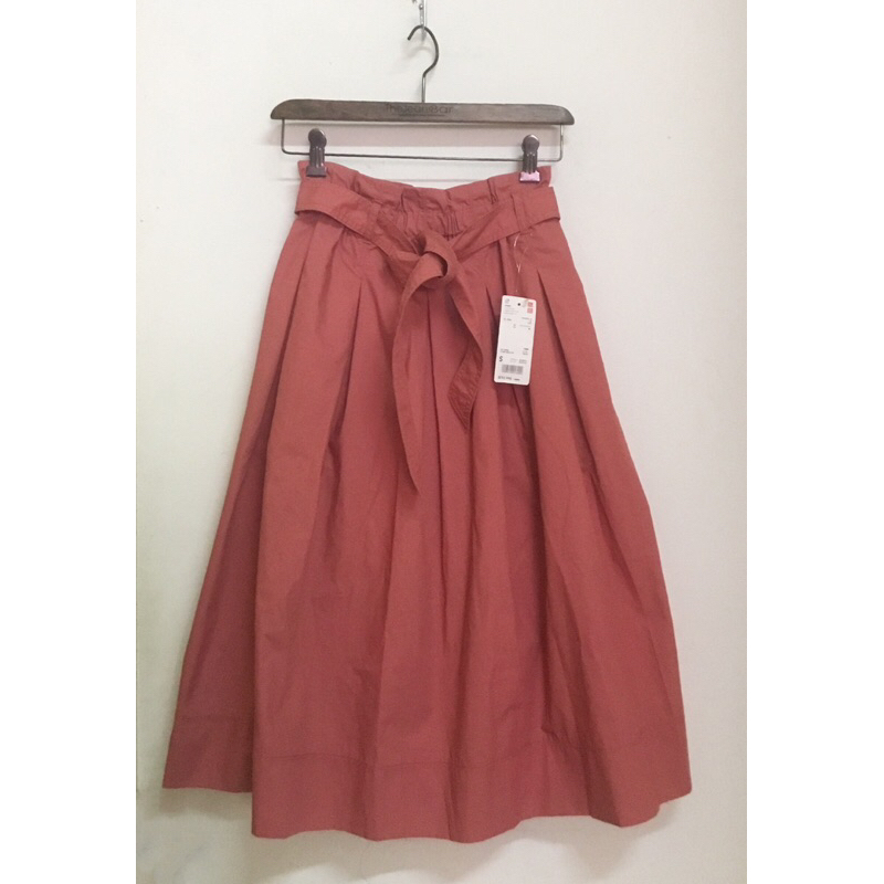 全新Uniqlo 綁帶荷包腰圍皺褶長裙（S)