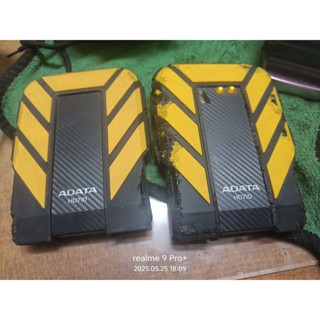 二手正常含50CM線一臺價ADATA威剛HD710 1TB USB3.0 2.5吋軍規行動硬碟。保護殼都有裂。不影響功能