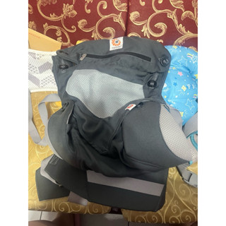 （二手）美國 Ergobaby Omni全階段型四式360透氣款嬰兒揹巾/揹帶-炭灰色［九成新附贈圖二］