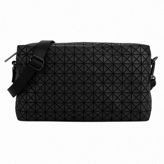 ISSEY MIYAKE BAOBAO-幾何方格細格紋斜背馬鞍包(霧面黑)