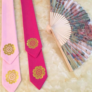 🌹手舞足蹈舞蹈用品🌹韓國表演服裝配件/韓服髮飾/燙金髮帶$150元