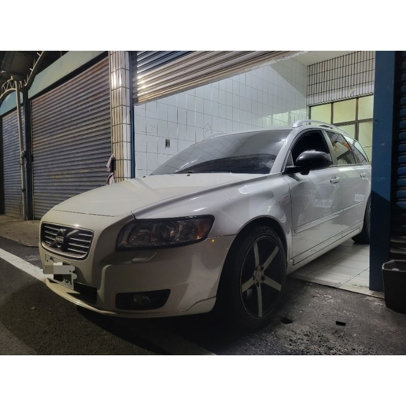 個人自售2012年末代VOLVO V50 D4柴油