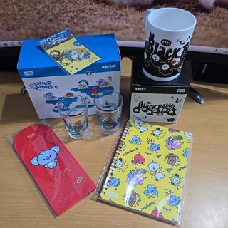 BT21 馬克杯 熱炒杯 玻璃杯 鑰匙圈 筆記本 紅包袋