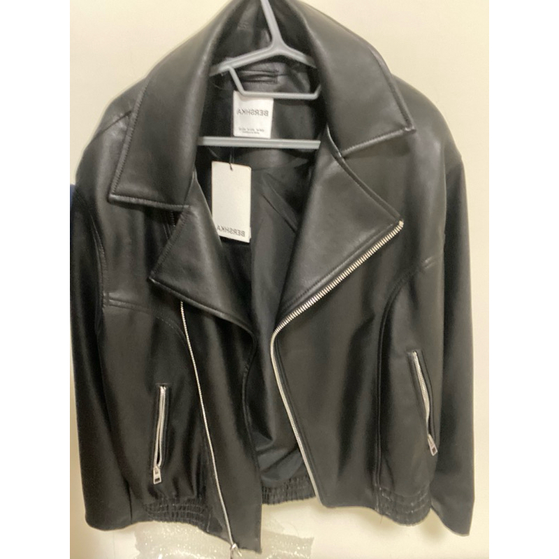 Bershka 全新皮衣外套
