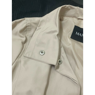 Max&co米色風衣