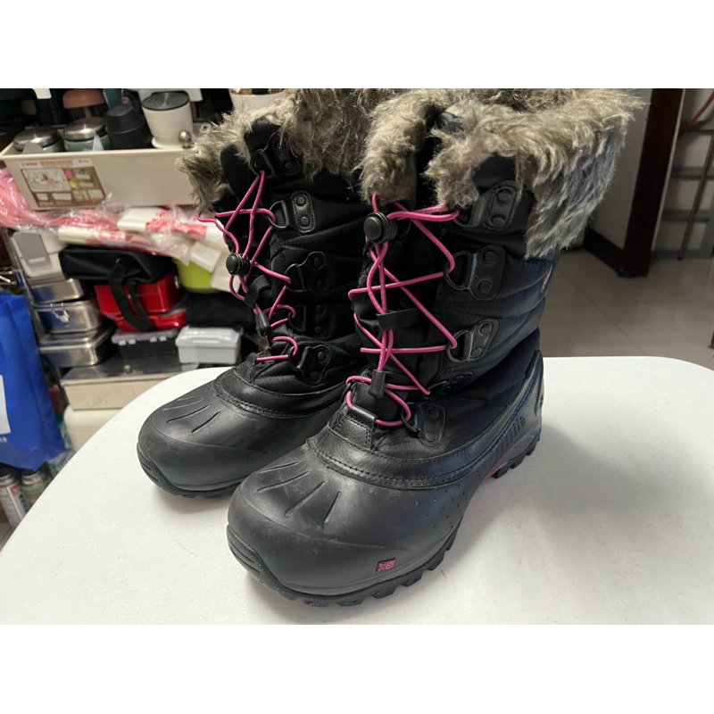 (防水高筒登山靴）購入一年多穿過兩次（看鞋底）二手85成新karrimor女用（尺寸uk7,us8,eur41)