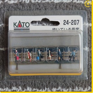 KATO 24-207 步行的乘客(1/150 N規鐵道人形人物場景情景造景旅客走路微型縮小袖珍手作模型)亞歐市集