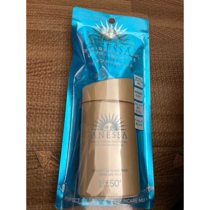 安耐曬金鑽高效防曬露4x版60ml/2025.10有效即期