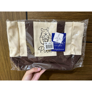 走走。日本［日貨代購］/全新現貨。千趣會迪士尼Disney小熊維尼厚款帆布袋便當袋（米X咖啡色）手提包托特包