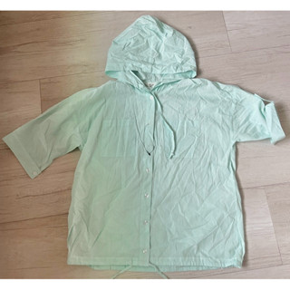 全新 NET 時尚 NU V 襯衫 條紋 連帽上衣 連帽 帽T 辦公室 小資女 OL 短袖 上衣 女裝 水藍色 M