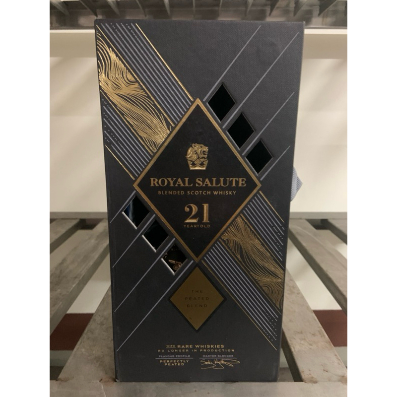 皇家禮炮 收藏品黑瓶身21年 黑色 700ml 空瓶+空盒（珍藏擺飾品）