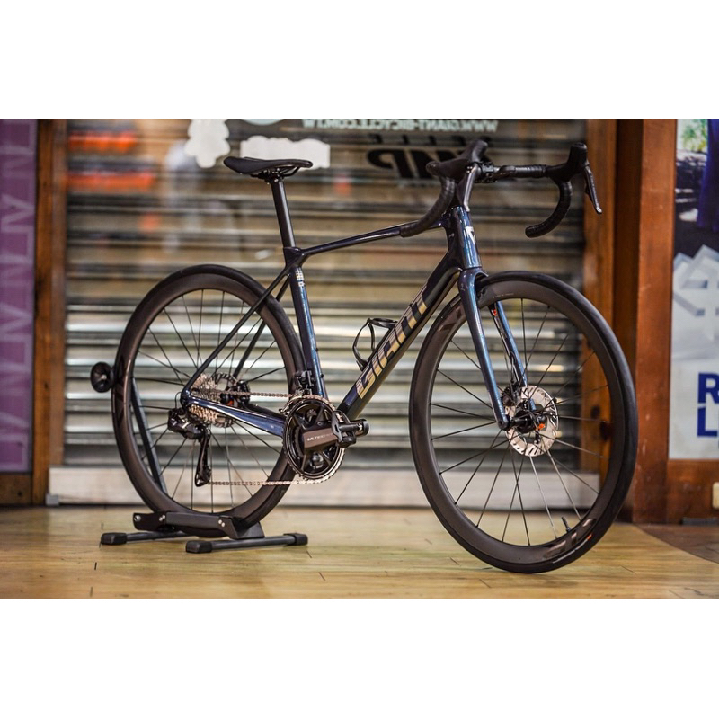 ［KOM單車］現貨2025 GIANT NEW TCR ADVANCED PRO 0 KOM 碳纖碟煞公路車 到府交車