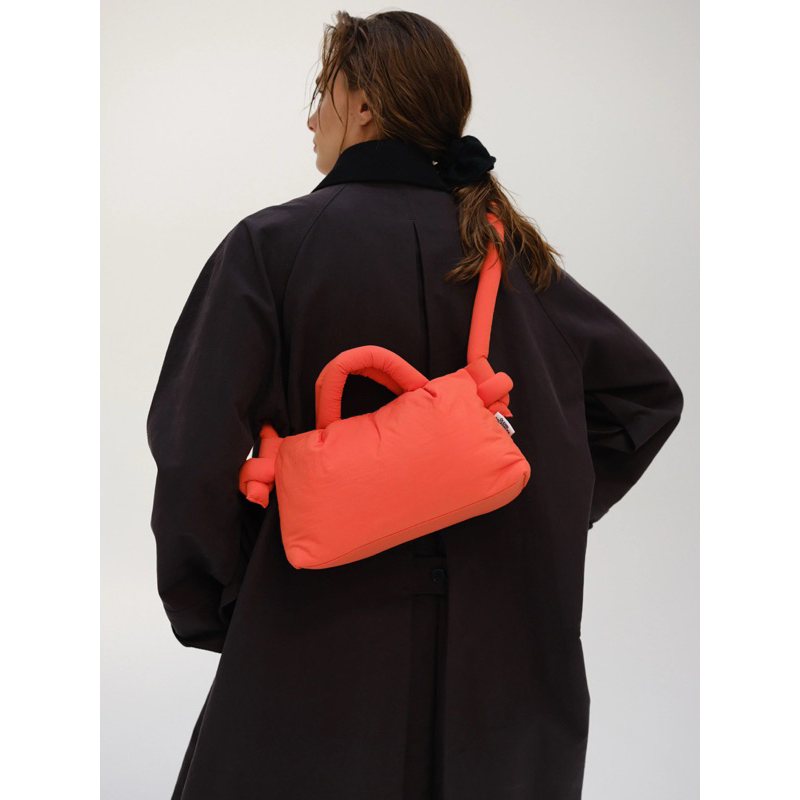 【現貨】ÖLEND  西班牙ONA SOFT BAG 雲朵包 枕頭包 OLEND 柔軟