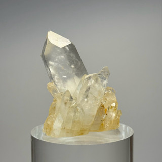 【明明天然水晶】純天然菠蘿黃皮 白水晶簇87.3g透亮城堡晶體 隱山 彩虹光 手串淨化消磁可搭配消磁碗擺設