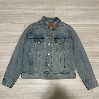 女版 Levi's levis 29944-0000 M號 淺藍落肩款牛仔外套牛仔夾克 **