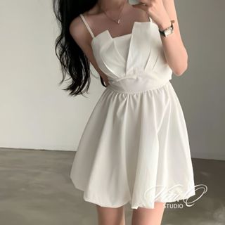 🌸𝑽𝒊𝒗𝒊.𝑸🌸現貨✿韓系花苞細肩帶洋裝 婚禮洋裝/小禮服 黑色/白色洋裝 法式洋裝 連身洋裝 短洋裝 小洋裝 連身裙