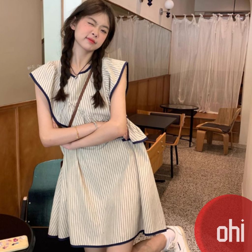 【ohi】法式條紋小飛袖連身裙 不規則荷葉邊背心裙 連身裙 短裙 裙子 洋裝 連衣裙 女裝 GKD271