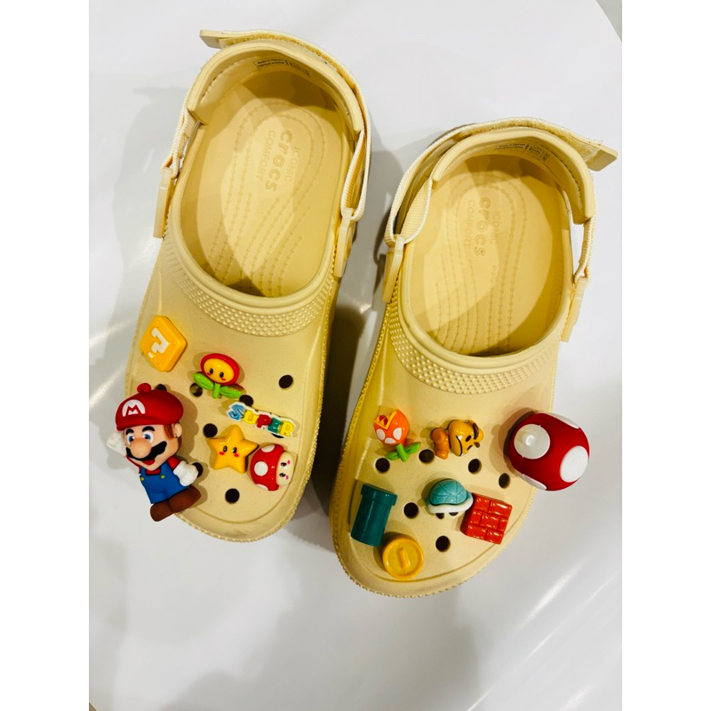Crocs休閒鞋W7號