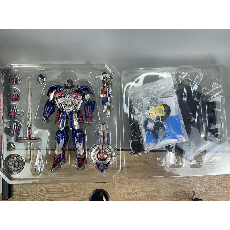 Takara Tomy - Toyworld TW-F01 OP MPM 騎士 豪華版 IN STOCK】Transformation Toyworld TW-F01 TWF01 Op Commander