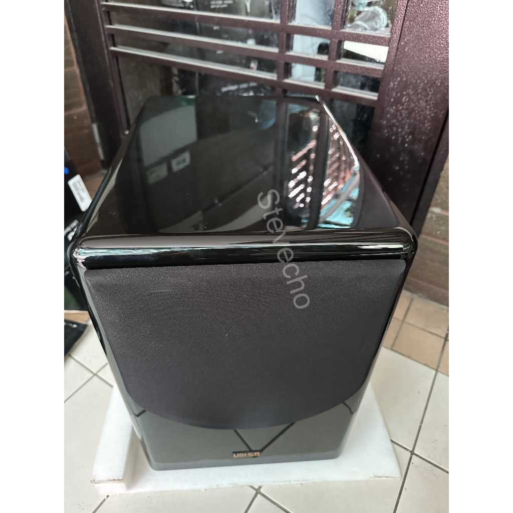 台灣精品雅瑟 USHER SW103 主動式重低音喇叭 10吋單體 鋼琴烤漆黑色 品項很不錯