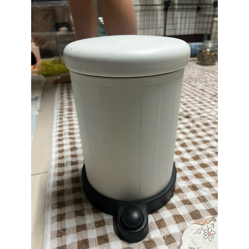 宜家家居 ikea 白色 無印風 27”19 4公升 腳踏式垃圾桶 踩踏式垃圾桶