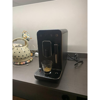 Smeg 限量版永夜黑全自動咖啡機，全新未拆箱，英國🇬🇧版本220 V