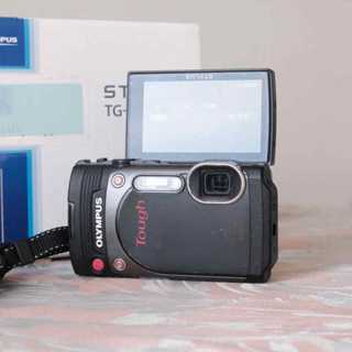 Olympus Mju Tough 870 早期 Cmos 數位相機 (翻轉螢幕 大廣角 自拍 防撞、防水、防寒)