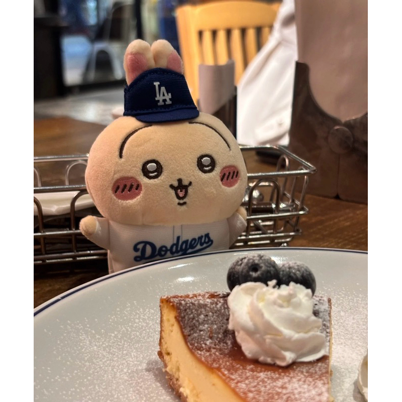 💗咪咪選物💗日版現貨 吉伊卡哇 MLB 道奇隊 棒球 小八 烏薩奇