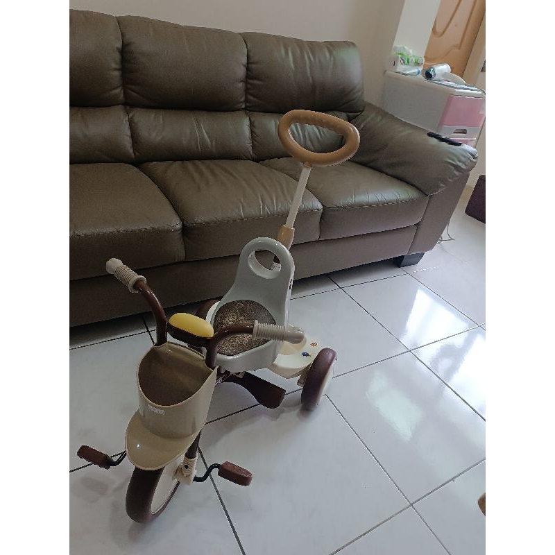 二手 很少騎且只在室內騎 但有歷史了 iimo 幼兒 三輪車 手推車 嚕嚕車 腳踏車 適合1.5y-4y  手推椅