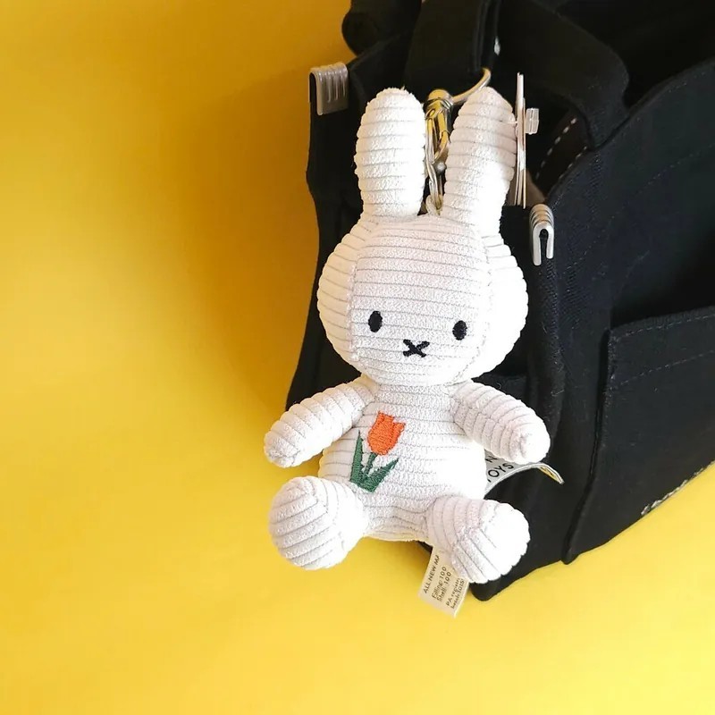 【荷蘭BON TON TOYS】Miffy米菲兔環保鬱金香鑰匙圈 象牙白 10cm《泡泡生活》送禮 交換禮物 小吊飾