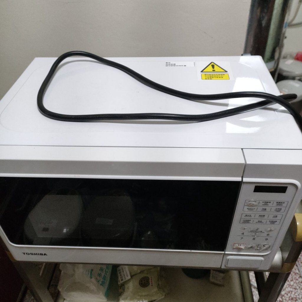 二手瑕疵 TOSHIBA 東芝 ER-SS20(W)TW 20公升 微波爐 2019年