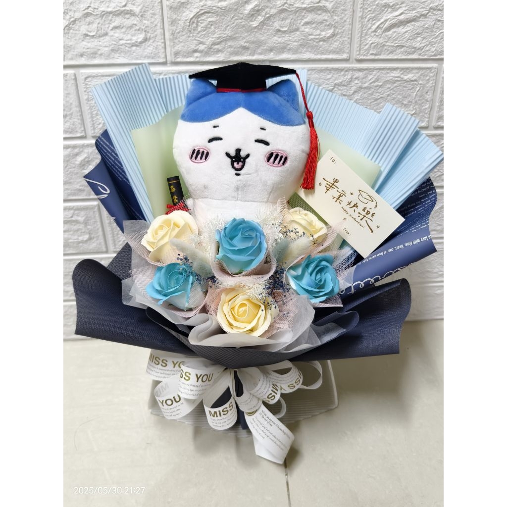 {＊~娃娃花束手作坊~＊}~吉伊卡哇-小八  情人 生日 畢業花束