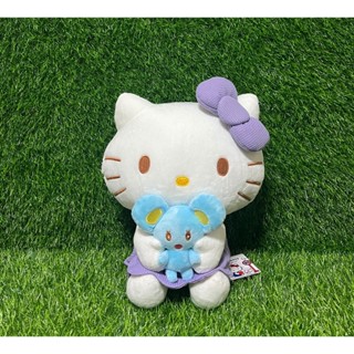 【捌貳壹】 Hello Kitty 裙裝抱動物 娃娃 (28~40公分) 抱枕 抱老鼠 裙裝款