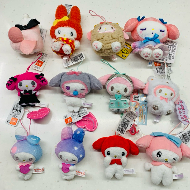 ❤Lika小舖❤美樂蒂綜合 日本帶回 全新正版現貨 三麗鷗景品玩偶布偶娃娃吊飾 白熊造型雪白北極熊絨毛娃娃