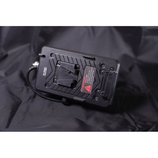 IFOOTAGE 印跡 V掛電池把手適用各種DC介面的燈 愛圖仕 80C 南光120C