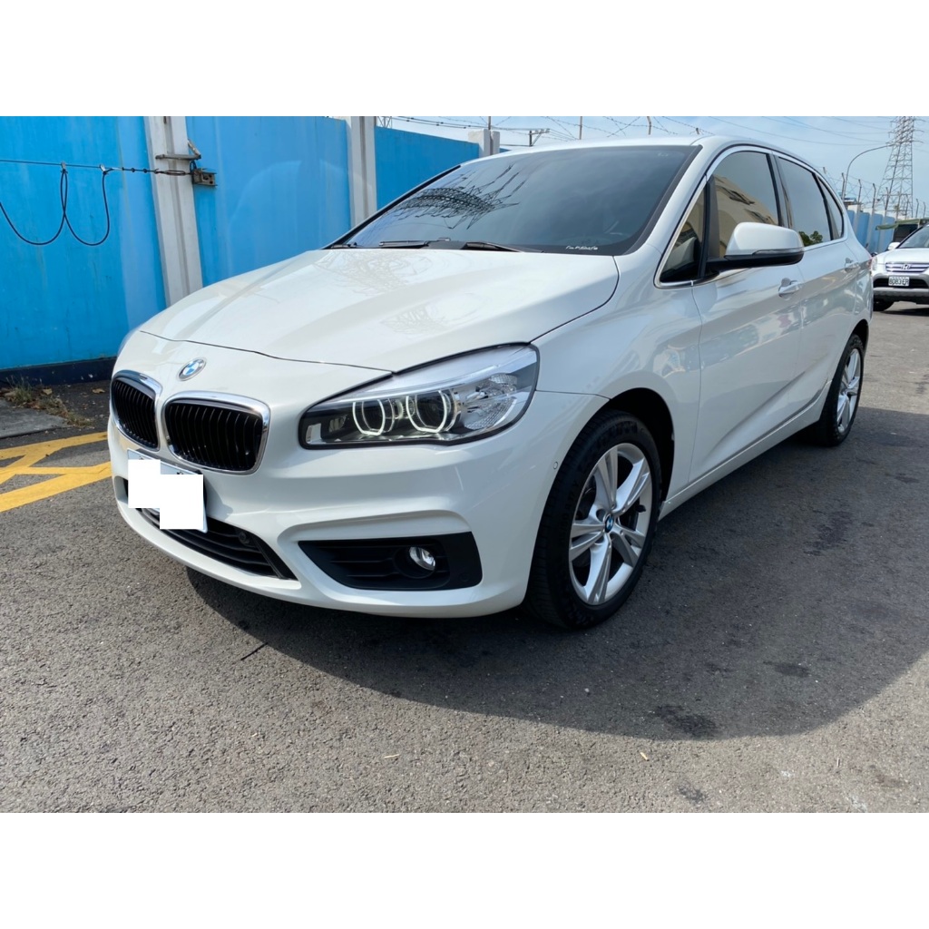 中古車 2015 BMW 218D 五門 五人座 白色 柴油 跑五萬 一手 自用 專賣 轎車 掀背 休旅 旅行車