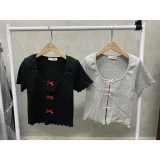 GA🇰🇷正韓服飾代購 坑條蝴蝶結木耳邊短袖上衣 #韓國服飾#臺灣現貨#If you say so