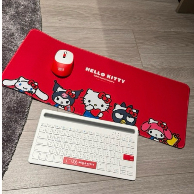 (二手）Hello Kitty 50週年 藍牙無線鍵盤滑鼠及滑鼠墊