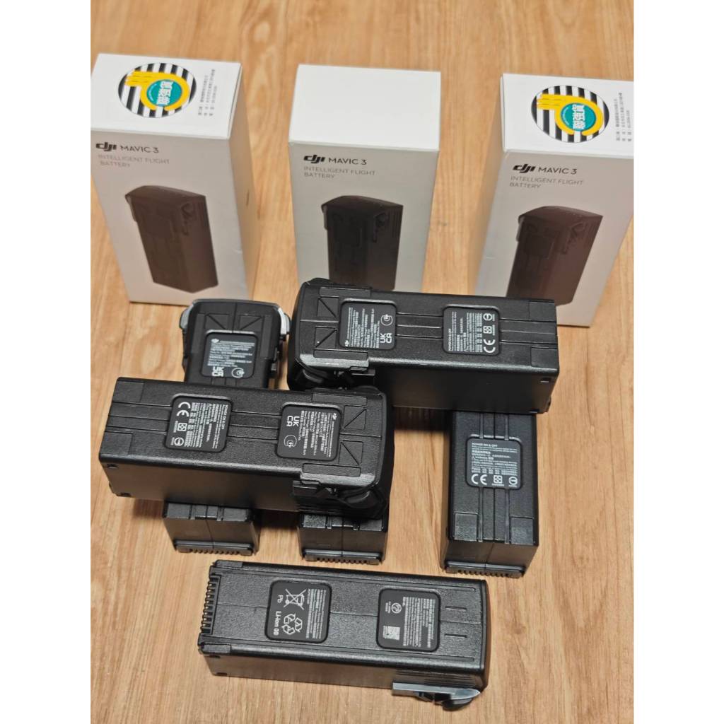 【二手】DJI Mavic 3 Pro 配件 螺旋槳 充電器 濾鏡 M3P M3 空拍機 數顯 雙向 充電器 保護鏡