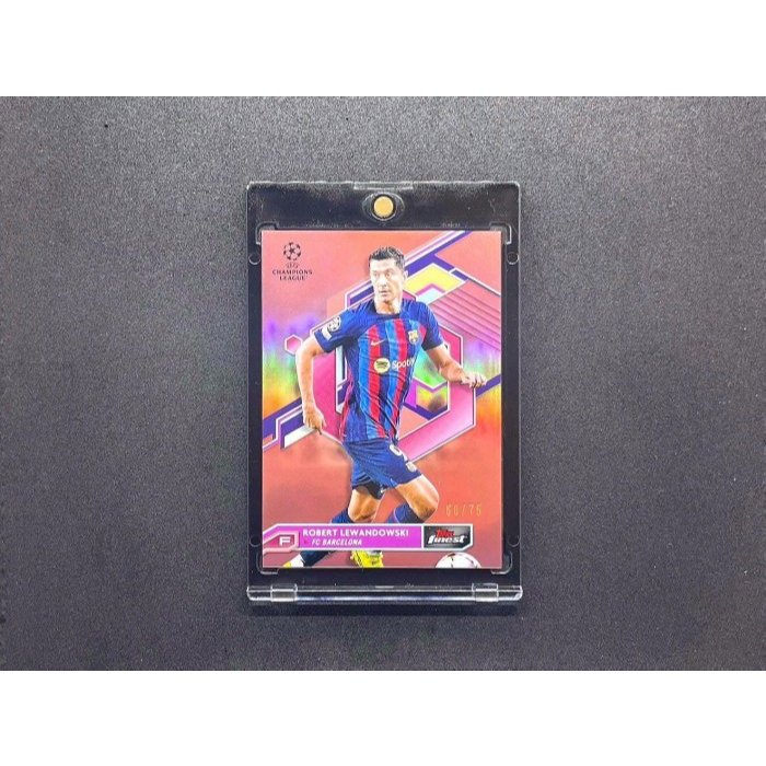 限量75張SP玫瑰金亮！萊萬 Robert Lewandowski 終極Topps Finest 球員卡 足球卡 巴薩版