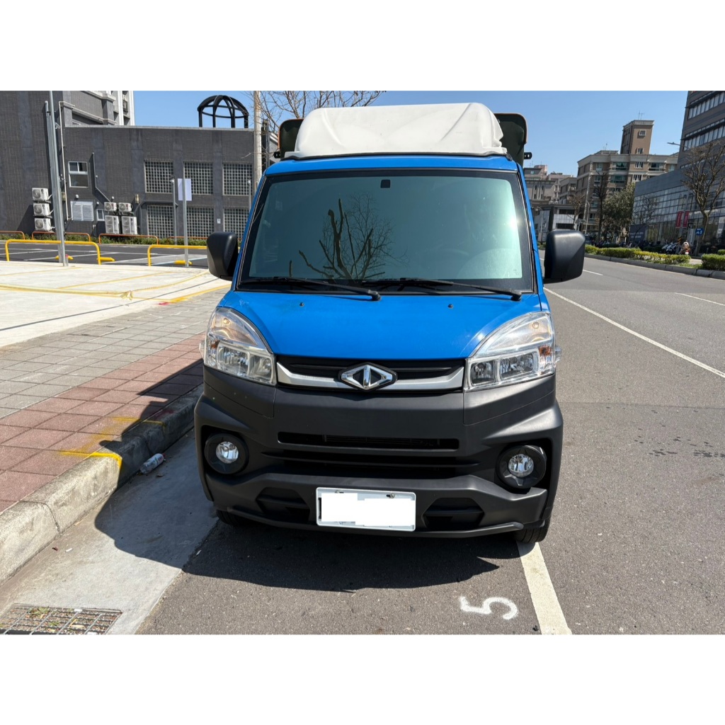 中古車 2023 中華 凌利 1.5 貨車 發財車 自排 二手車 新古車 三面帆布 汽油 跑一萬 媲美全新車