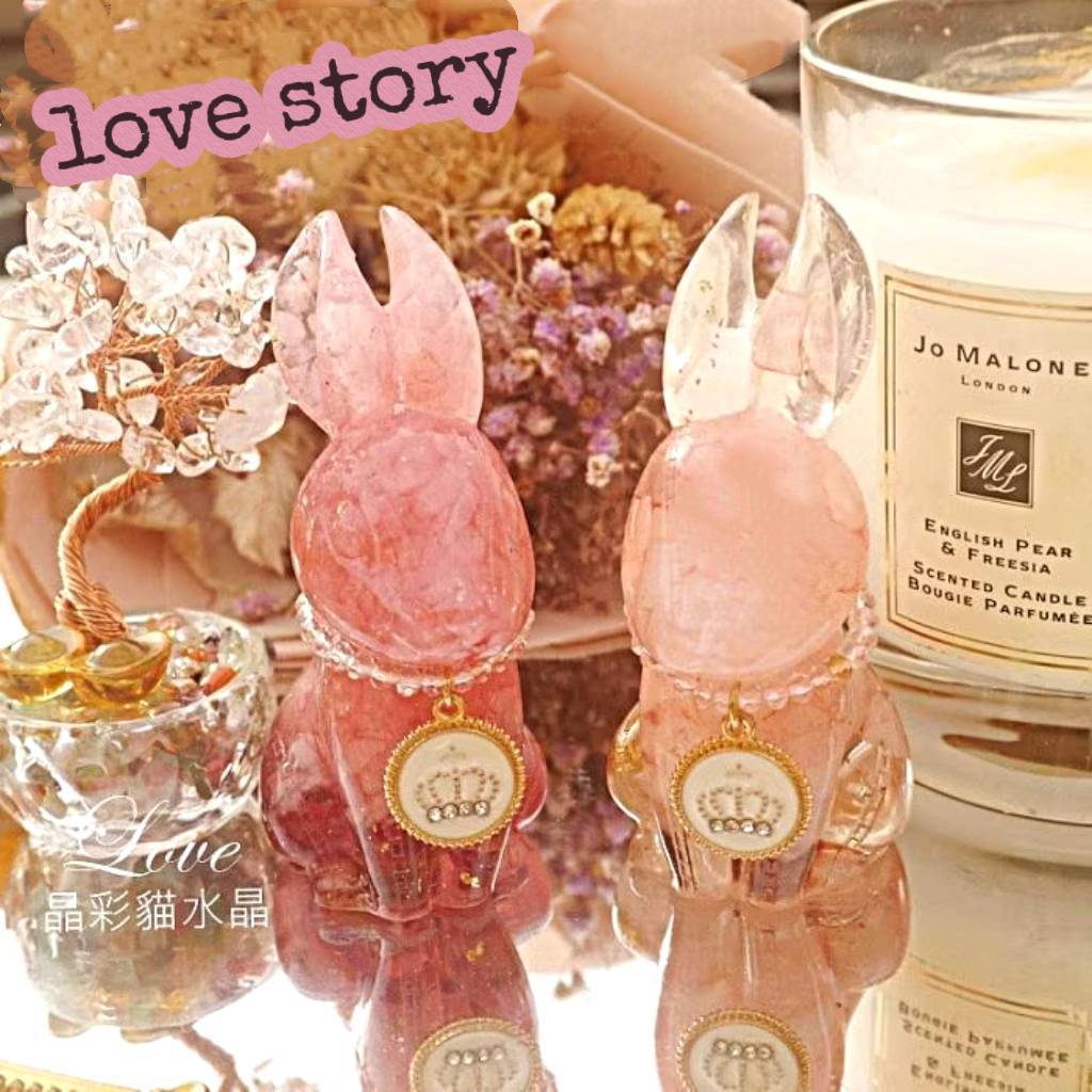 🔥現貨🔥超萌💞天然粉晶寶石兔戀愛運擺飾💕 天然水晶碎石玫瑰寶石水晶兔 好運兔 水晶碎石能量擺飾🌹鑽石玫瑰底座