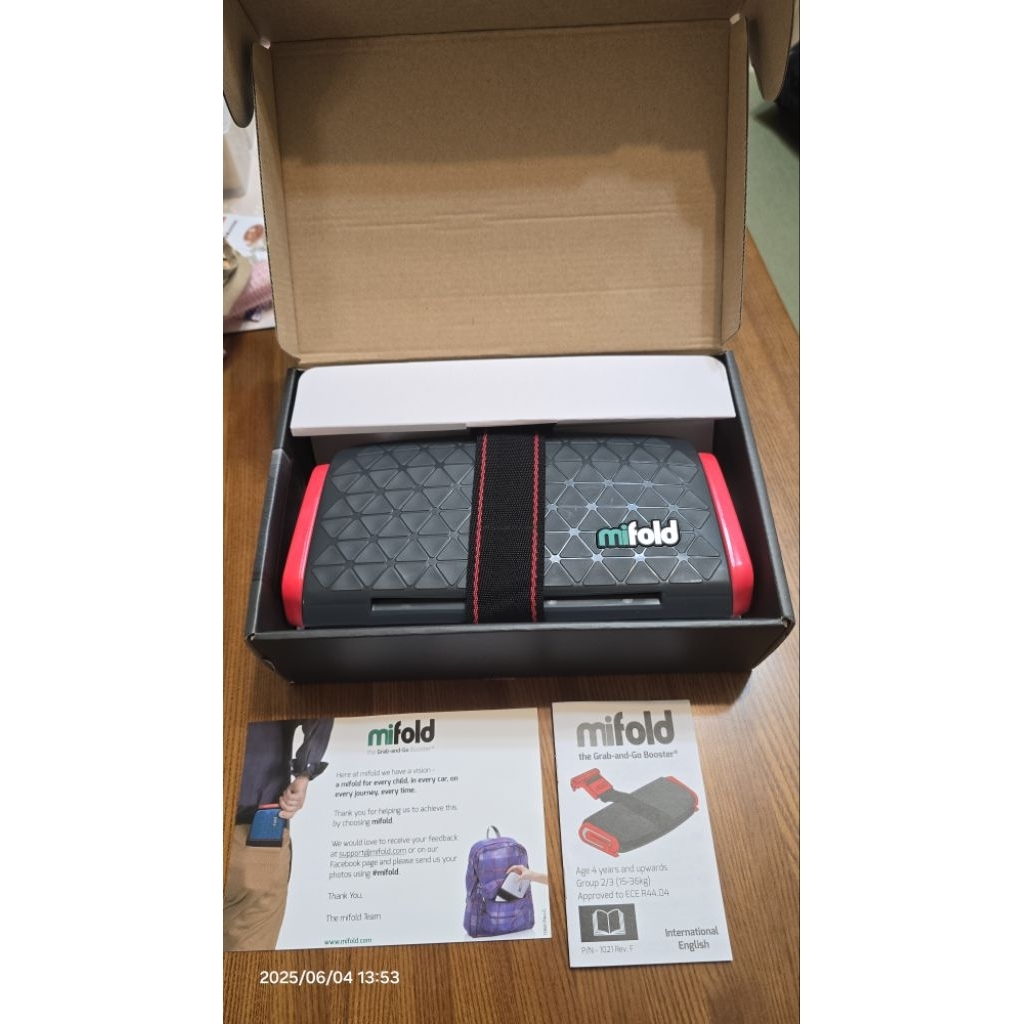 美國 mifold 隨身安全座椅；可攜式兒童汽座