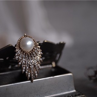 【BELLE PiERRE】夜魅海維德｜施華洛世奇水晶｜人造珍珠｜925銀針｜耳環